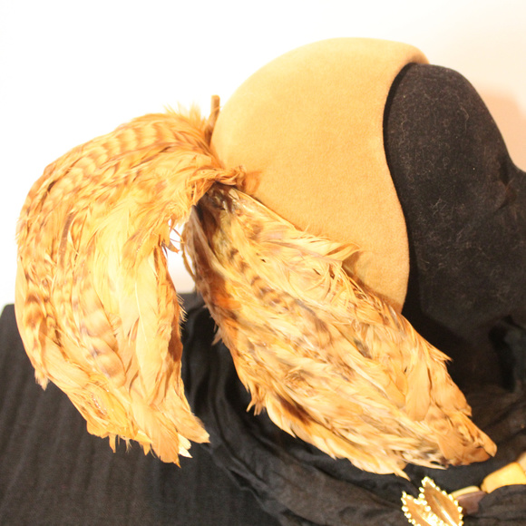 Rare 1960s Couture Vintage Tan Sculptured Feather main image 7